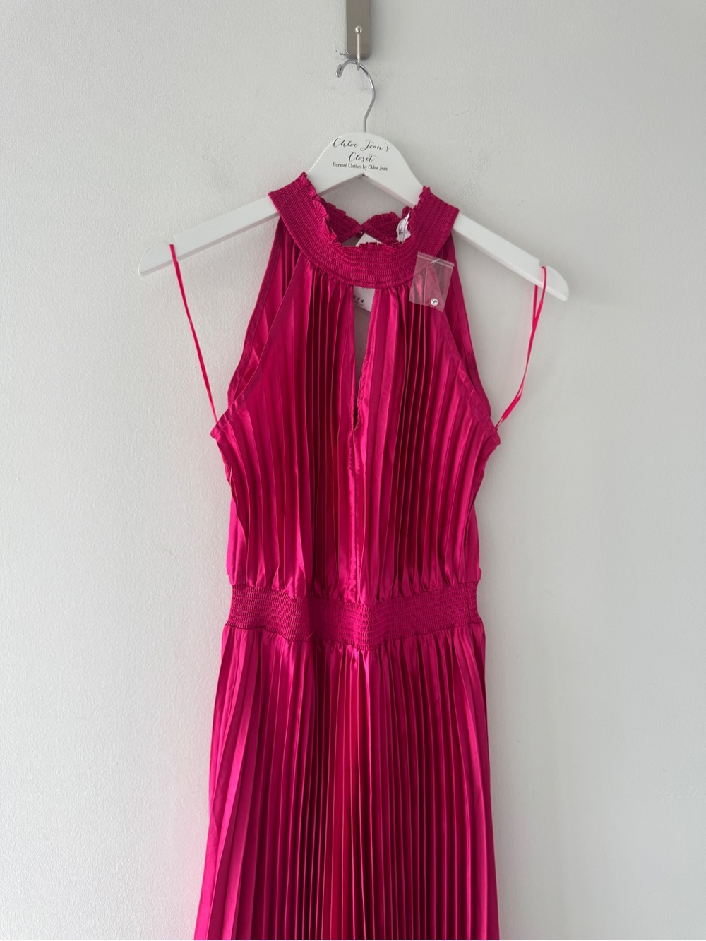 PETAL & PUP Dominique Dress in Hot Pink 10 - Picture 4 of 4